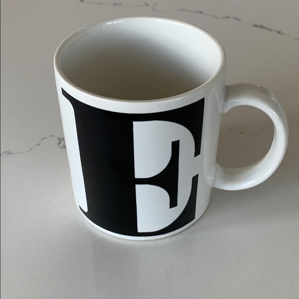 White E Mug